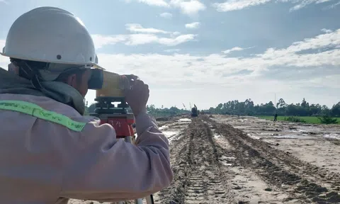 Đồng Tháp: Bảo đảm an toàn thi công xây dựng và phòng chống sạt lở