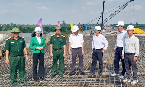 Tập trung tăng tốc thi công cao tốc Cao Lãnh - An Hữu