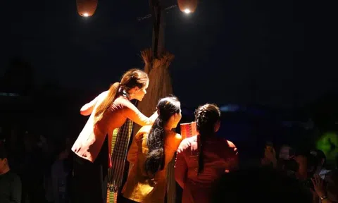 Độc đáo “Chợ Ma” Đồng Tháp