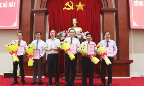 Đồng Tháp: Công bố thành lập Ban Quản lý Khu kinh tế