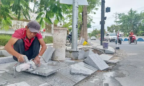 Đồng Tháp: Người dân mong chờ vỉa hè ở Sa Đéc sớm hoàn thành
