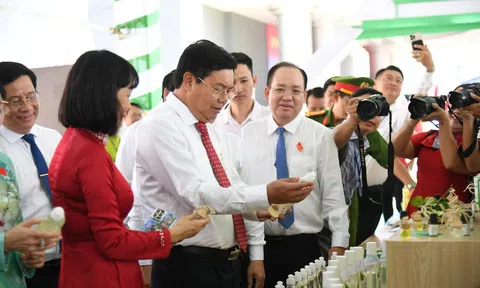 An Giang: Triển lãm thành tựu kinh tế - xã hội tỉnh chào mừng Đại hội đại biểu Đảng bộ tỉnh