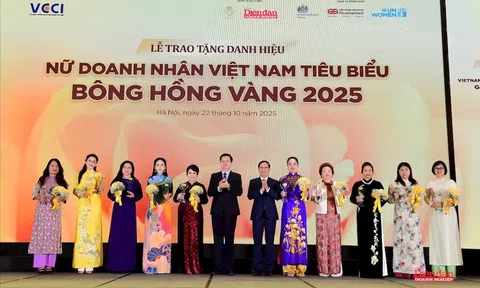 Vinh danh 4 Nữ Doanh nhân Việt Nam tiêu biểu - Bông Hồng Vàng của Đồng Tháp