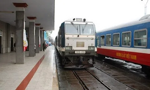Mở bán vé tàu khách tuyến Bắc – Nam từ ngày 12/10
