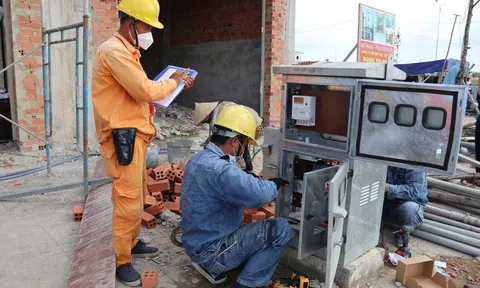 Đấu nối điện phục vụ người dân tại khu tái định cư dự án sân bay Long Thành