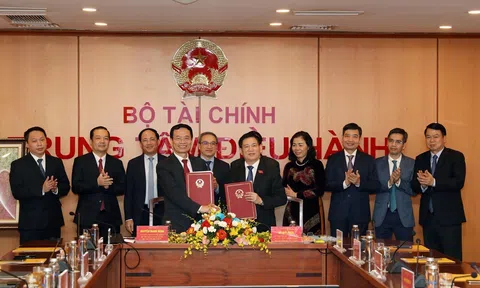 Gắn kết hợp tác giữa ngành tài chính và thông tin truyền thông