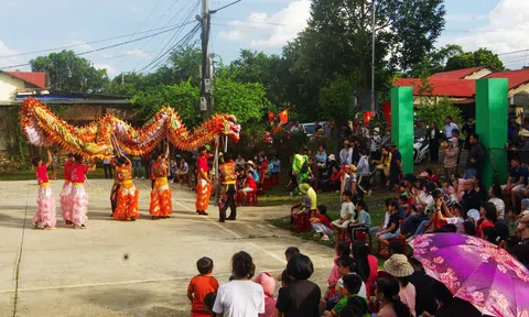 Đưa Tết Trung thu về với vùng sâu