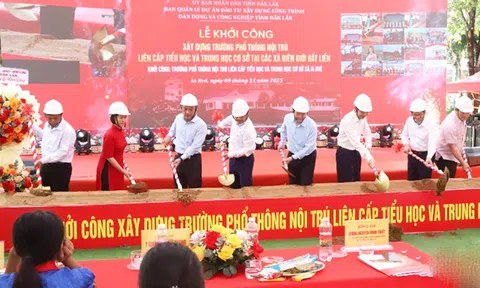 Ươm mầm tri thức nơi biên giới Đắk Lắk