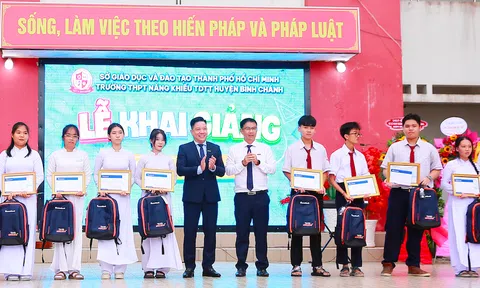 Sacombank dành gần 11 tỷ đồng cho chương trình “Ươm mầm cho những ước mơ" năm 2023