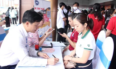 Hàng nghìn cơ hội việc làm cho sinh viên và người lao động