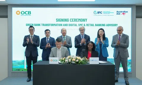 OCB cùng IFC ký kết thỏa thuận tư vấn chuyển đổi ngân hàng xanh