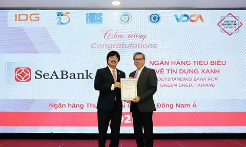 SeABank khẳng định dấu ấn bền vững với 2 giải thưởng Ngân hàng Việt Nam tiêu biểu