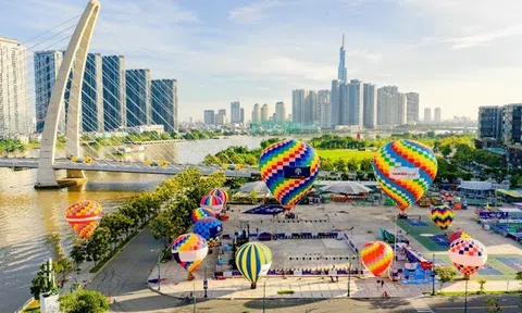 Lễ hội Khinh khí cầu Eaton Park Skyward thu hút hàng trăm nghìn người dân TP.HCM