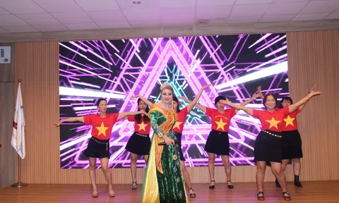 Nữ doanh nhân tài sắc vẹn toàn và giàu lòng nhân ái