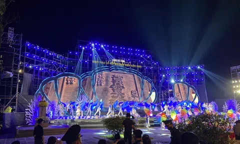 Hà Tĩnh: Tưng bừng khai trương du lịch biển năm 2022