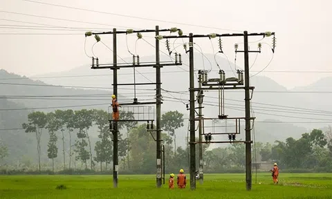 Kiện toàn lưới điện các xã nông thôn mới