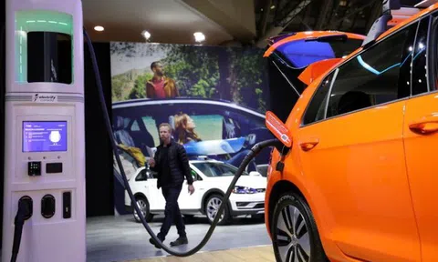 Ô tô điện chiếm gần 20% doanh số bán xe ở châu Âu