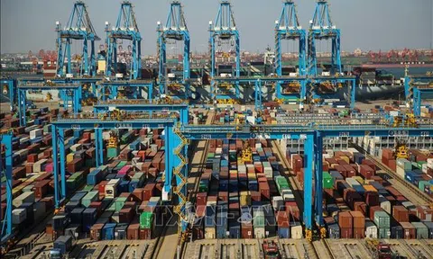 Trung Quốc sẽ hoãn một số loại thuế cho các nhà sản xuất