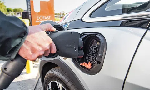 Nhiều quốc gia chỉ trích đề xuất ưu đãi thuế cho xe điện của Mỹ