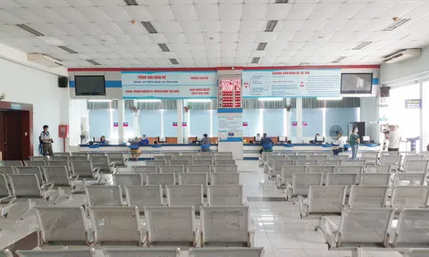 Ga Sài Gòn vắng khách trong ngày đầu mở bán vé tàu Tết Nhâm Dần 2022