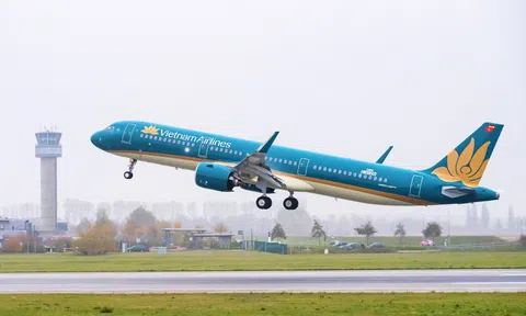 3 năm liên tiếp báo lỗ, cổ phiếu của Vietnam Airlines có khả năng bị hủy niêm yết