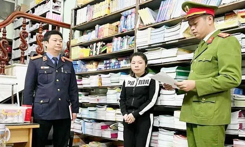 Khởi tố 3 chủ nhà sách buôn bán sách giả
