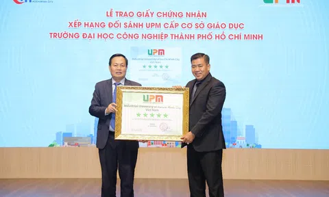 Lễ công bố quyết định, trao giấy chứng nhận đạt chuẩn kiểm định chất lượng cấp cơ sở giáo dục và xếp hạng đối sánh UPM cấp cơ sở giáo dục, chương trình đào tạo
