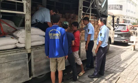 Thu giữ 5,4 tấn đường cát các loại vi phạm quy định về nhãn hàng hóa