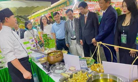 Gian hàng tỉnh Quảng Trị ghi đậm dấu ấn tại Hội chợ mùa thu 2025