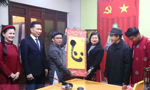 Hà Tĩnh: Trưng bày chuyên đề “Đại thi hào Nguyễn Du - Ngàn năm nhớ mãi”