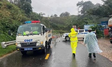 Cấm lưu thông đèo Sông Pha (Ngoạn Mục) từ trưa 19/11 do sạt lở nghiêm trọng