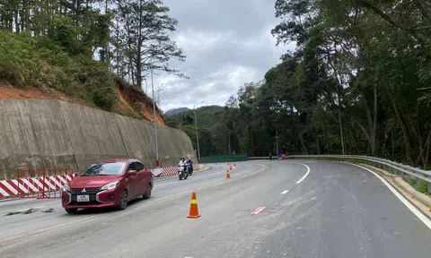 Thông xe một chiều đèo Prenn từ 13h ngày 25/11 sau 10 ngày tê liệt do sạt lở