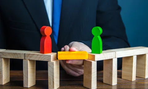 Tranh chấp trong hoạt động đầu tư kinh doanh sẽ được giải quyết thế nào?