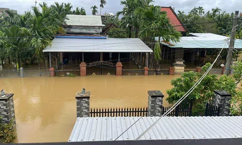 Đà Nẵng: Mưa lớn, nhiều khu dân cư ngập sâu