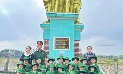 Gieo mầm lòng biết ơn từ những bước chân non nớt