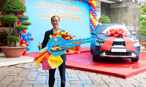 Yến sào Khánh Hòa trao ô tô Kia Sonet cho khách hàng may mắn trong chương trình tri ân lớn nhất 2025