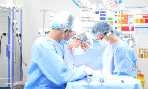 Bệnh viện Ngoại khoa Sante: Ca phẫu thuật thành công giúp bệnh nhân lấy lại 80% dáng đi