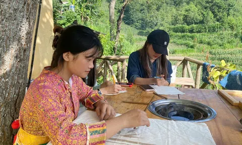 Thèn Pả: Hành trình du lịch xanh dưới chân cột cờ Lũng Cú - Bài 2: Người Mông làm du lịch - Tiếng nói từ Thèn Pả