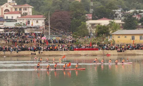 Bắc Mê khai hội đua mảng lần thứ I: Khơi dậy nguồn lực văn hóa thúc đẩy kinh tế xanh