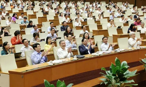 Quốc hội thông qua Nghị quyết lịch sử, sửa đổi, bổ sung 5/120 điều của Hiến pháp năm 2013