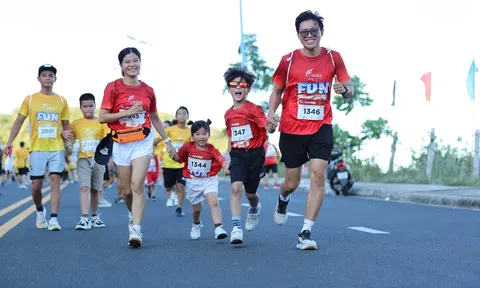 Giải VnExpress Marathon Libera Nha Trang 2025 tạo hình ảnh du lịch thể thao hấp dẫn