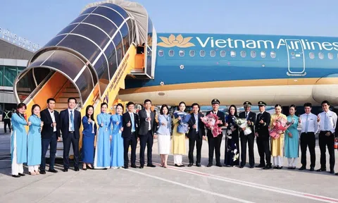 Sân bay Vinh hoạt động trở lại sau hơn 5 tháng tạm dừng khai thác để nâng cấp, sửa chữa