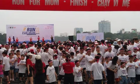Giải chạy Festival Run For Mom: “Sải bước chân, Nâng tình Mẹ”