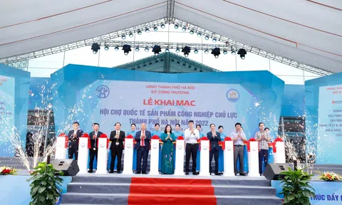 Hơn 200 gian hàng trưng bày tại Hội chợ sản phẩm công nghiệp chủ lực TP. Hà Nội năm 2023