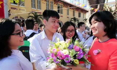 Những lời chúc hay, ý nghĩa nhất tặng thầy cô ngày Nhà giáo Việt Nam 20/11