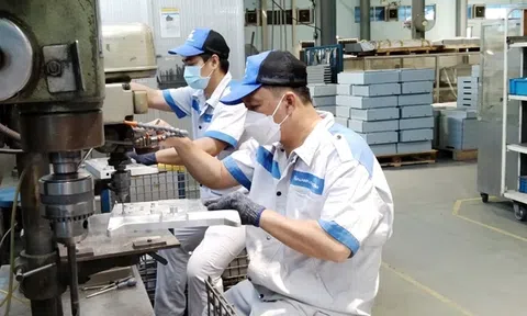 Doanh nghiệp chỉ được điều chuyển lao động khi có căn cứ hợp pháp