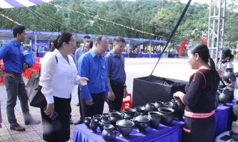 Thanh niên dân tộc thiểu số khởi nghiệp, phát triển kinh tế trong kỷ nguyên công nghệ