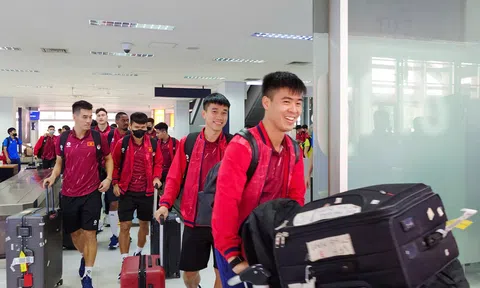 Đội tuyển Việt Nam sang Lào, chuẩn bị đá trận lượt về Vòng loại Asian Cup 2027 với đội chủ nhà