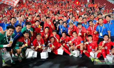 Những khoảnh khắc đầy cảm xúc khi đội tuyển U22 Việt Nam giành huy chương vàng SEA Games 33