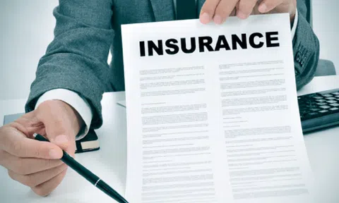 Ngân hàng Nhà nước thiết lập đường dây nóng tiếp nhận phản ánh ngân hàng ép mua bảo hiểm